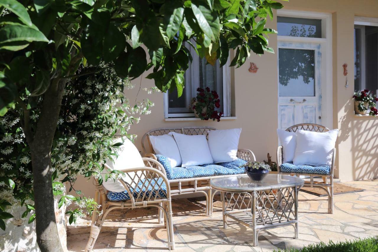 Villa Elenia Tsoukaládhes Екстериор снимка